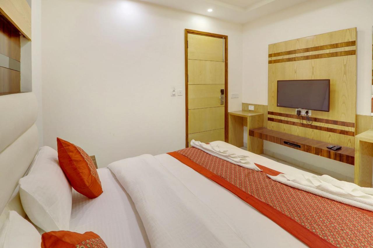 Hotel York Legacy -3 Minutes Walk From New Delhi Railway Station 'The 5 Star Ambience' Newly Built מראה חיצוני תמונה