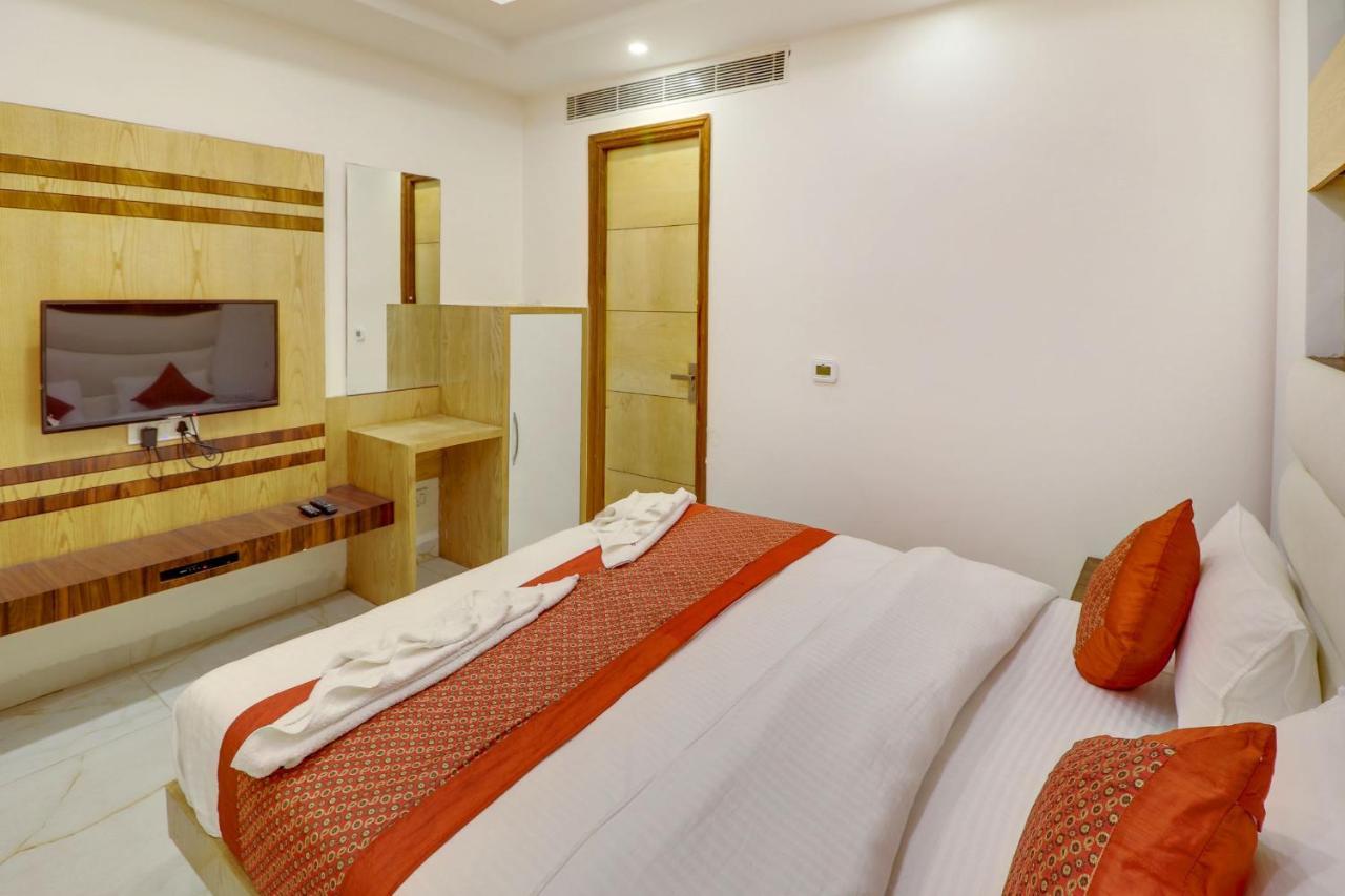 Hotel York Legacy -3 Minutes Walk From New Delhi Railway Station 'The 5 Star Ambience' Newly Built מראה חיצוני תמונה