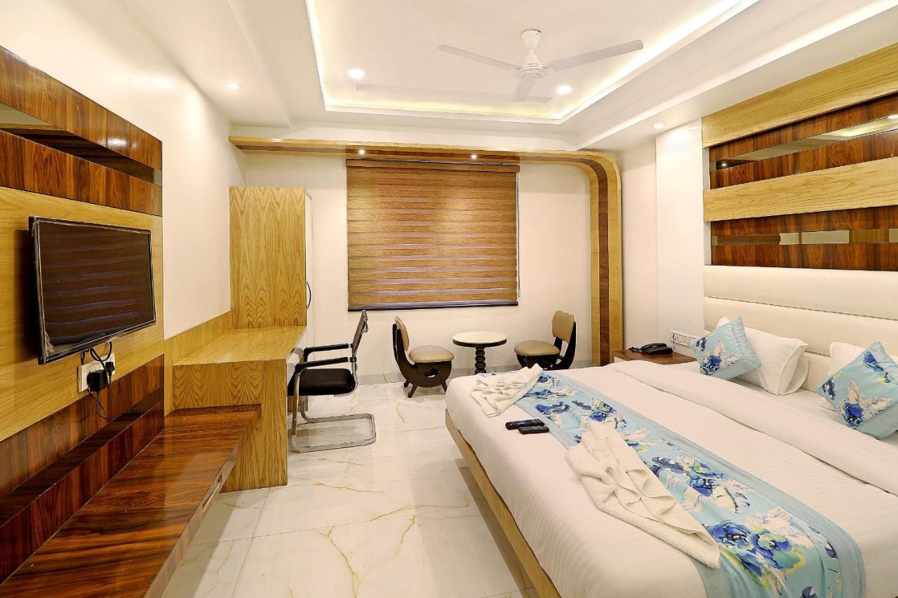 Hotel York Legacy -3 Minutes Walk From New Delhi Railway Station 'The 5 Star Ambience' Newly Built מראה חיצוני תמונה