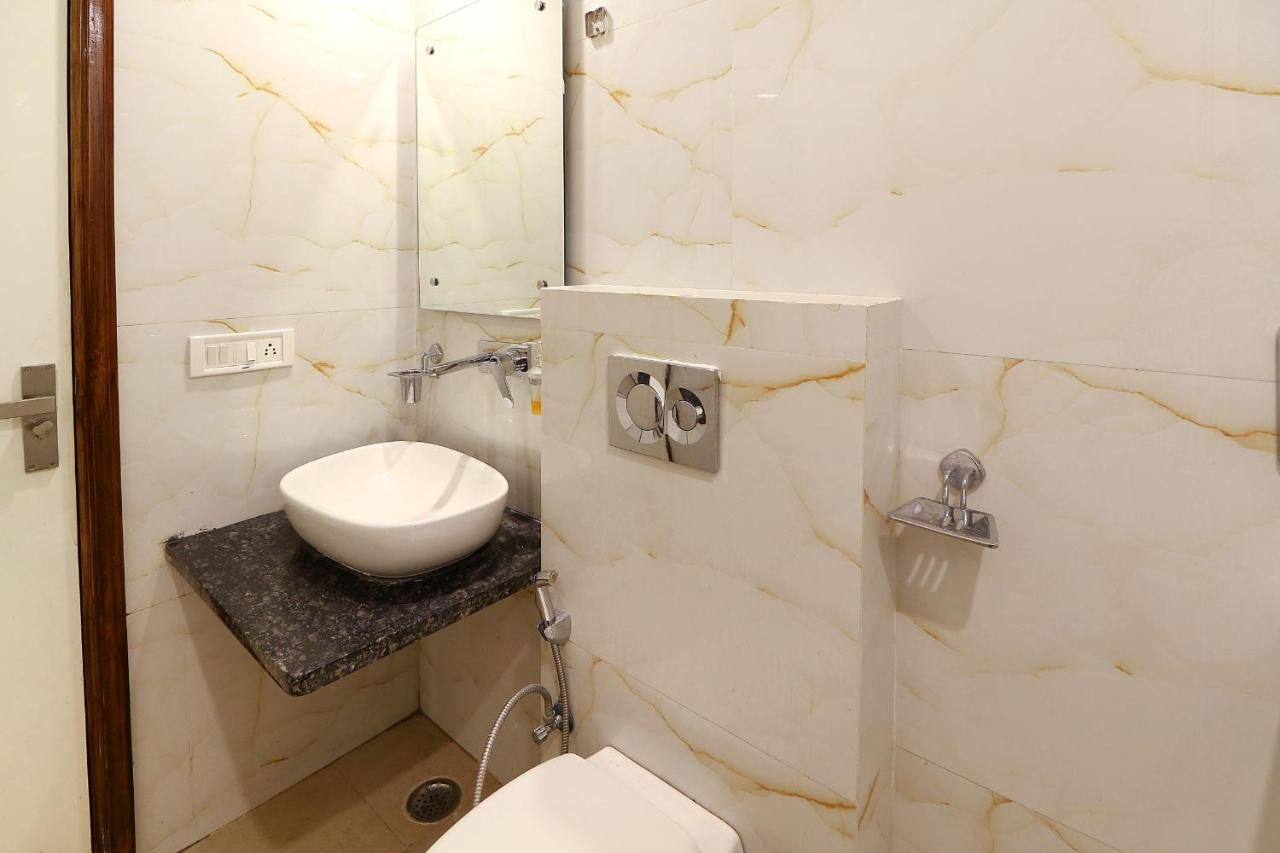 Hotel York Legacy -3 Minutes Walk From New Delhi Railway Station 'The 5 Star Ambience' Newly Built מראה חיצוני תמונה