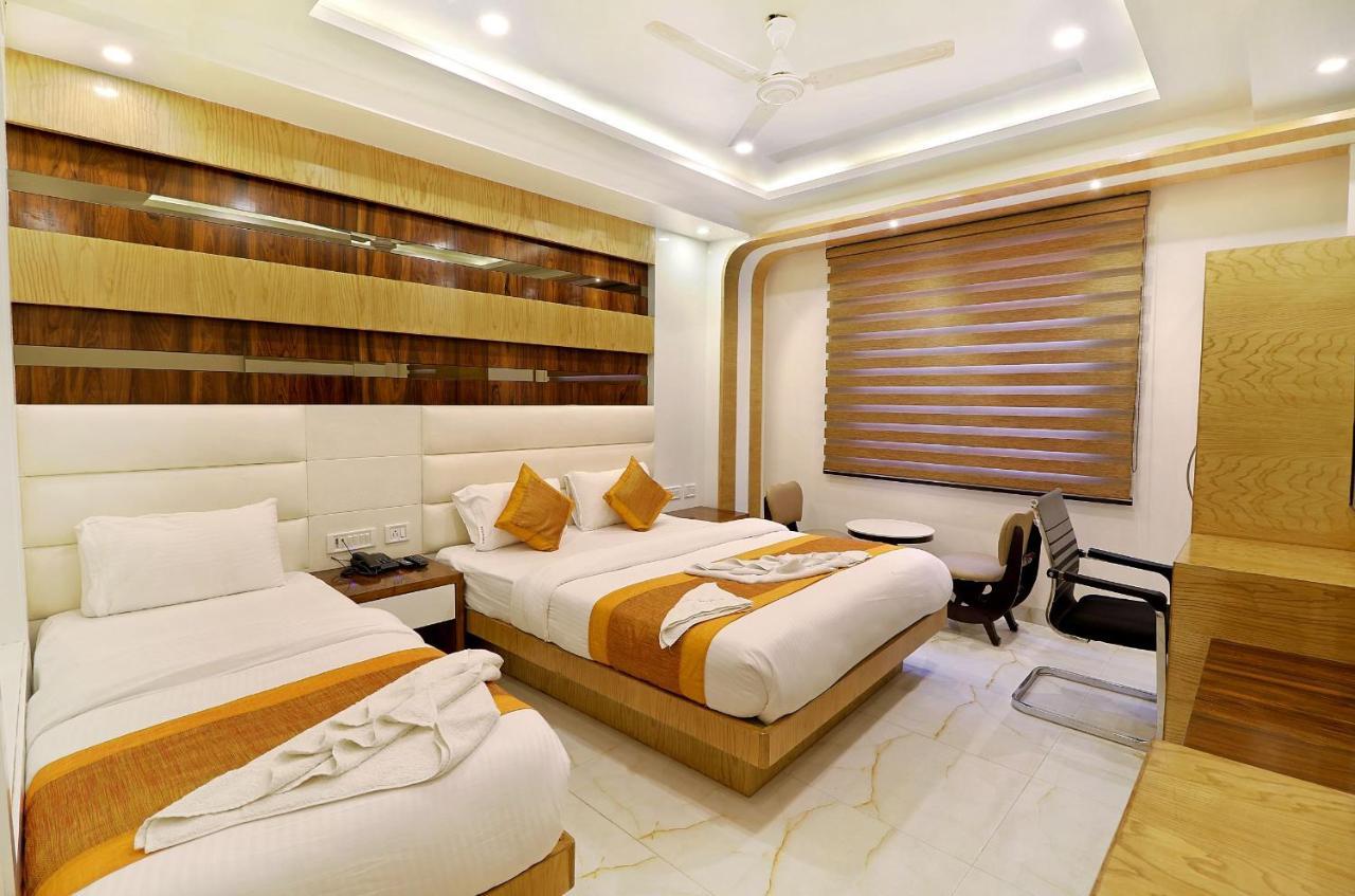 Hotel York Legacy -3 Minutes Walk From New Delhi Railway Station 'The 5 Star Ambience' Newly Built מראה חיצוני תמונה